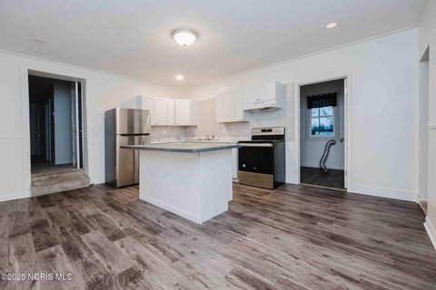 Tiny photo for 233 Bell Avenue, Findlay, OH 45840 (MLS # 10001988)