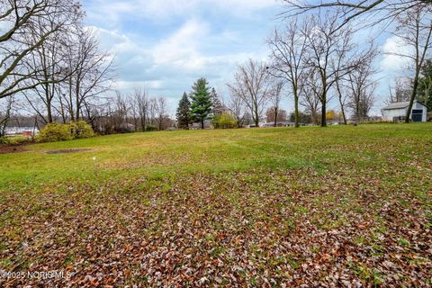 Tiny photo for 233 Bell Avenue, Findlay, OH 45840 (MLS # 10001988)