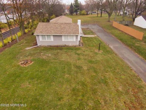 Tiny photo for 233 Bell Avenue, Findlay, OH 45840 (MLS # 10001988)