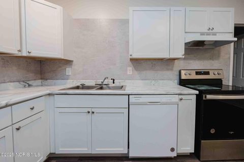 Tiny photo for 233 Bell Avenue, Findlay, OH 45840 (MLS # 10001988)