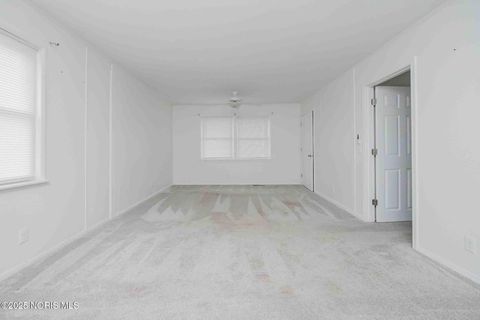 Tiny photo for 233 Bell Avenue, Findlay, OH 45840 (MLS # 10001988)