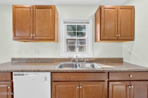 Tiny photo for 4550 Willys Parkway, Toledo, OH 43612 (MLS # 10014085)