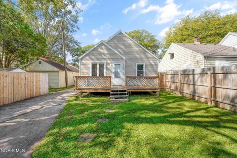 Tiny photo for 4550 Willys Parkway, Toledo, OH 43612 (MLS # 10014085)