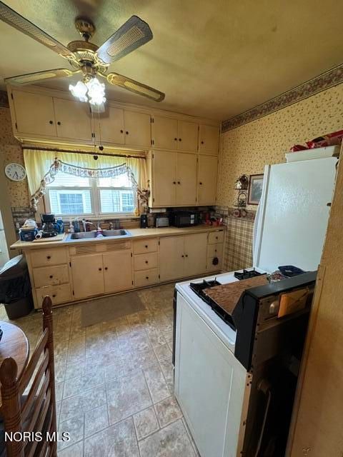 Tiny photo for 401 S Fayette Street, Fayette, OH 43521 (MLS # 10006886)