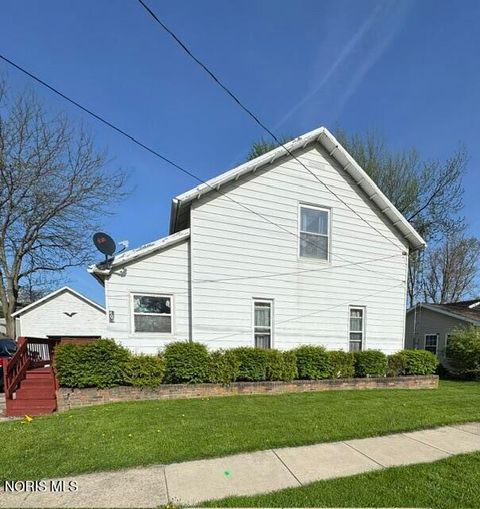 Photo of 401 S Fayette Street, Fayette, OH 43521 (MLS # 10006886)