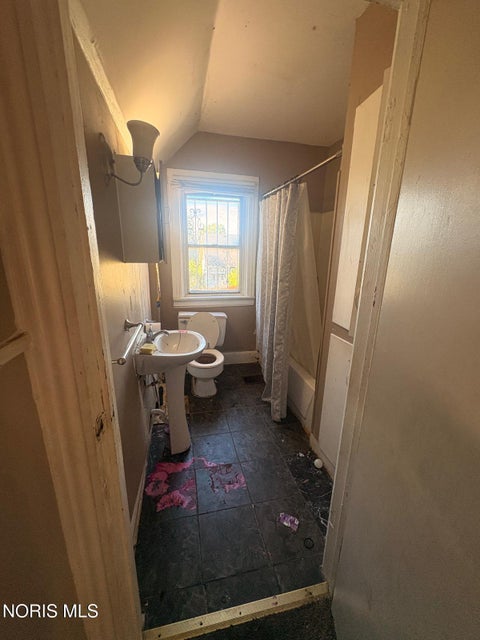 Tiny photo for 1221 Starr Avenue, Toledo, OH 43605 (MLS # 10014785)