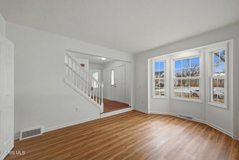 Tiny photo for 7342 Woodshire Lane, Holland, OH 43528 (MLS # 10004376)