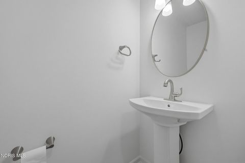 Tiny photo for 7342 Woodshire Lane, Holland, OH 43528 (MLS # 10004376)