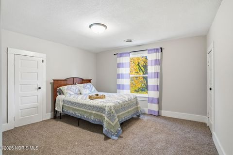 Tiny photo for 523 Center Street, Findlay, OH 45840 (MLS # 10001059)