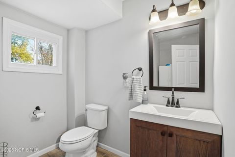 Tiny photo for 523 Center Street, Findlay, OH 45840 (MLS # 10001059)