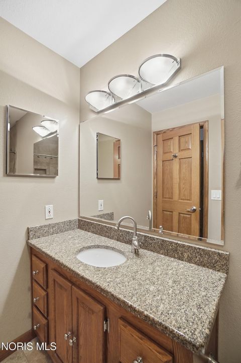 Tiny photo for 522 Lorraine Avenue, Bowling Green, OH 43402 (MLS # 10006508)