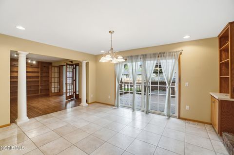 Tiny photo for 522 Lorraine Avenue, Bowling Green, OH 43402 (MLS # 10006508)