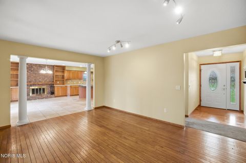 Tiny photo for 522 Lorraine Avenue, Bowling Green, OH 43402 (MLS # 10006508)