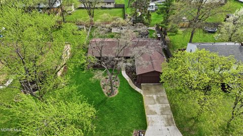 Tiny photo for 522 Lorraine Avenue, Bowling Green, OH 43402 (MLS # 10006508)