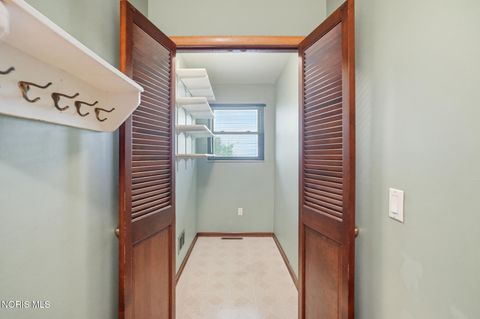 Tiny photo for 522 Lorraine Avenue, Bowling Green, OH 43402 (MLS # 10006508)