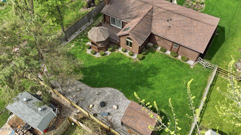 Tiny photo for 522 Lorraine Avenue, Bowling Green, OH 43402 (MLS # 10006508)