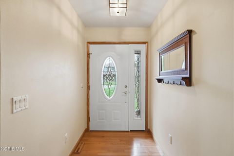 Tiny photo for 522 Lorraine Avenue, Bowling Green, OH 43402 (MLS # 10006508)