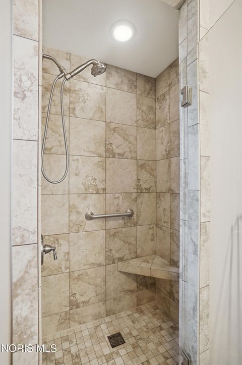 Tiny photo for 522 Lorraine Avenue, Bowling Green, OH 43402 (MLS # 10006508)