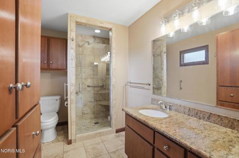 Tiny photo for 522 Lorraine Avenue, Bowling Green, OH 43402 (MLS # 10006508)