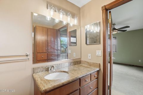 Tiny photo for 522 Lorraine Avenue, Bowling Green, OH 43402 (MLS # 10006508)