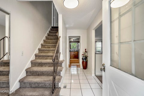 Tiny photo for 6122 Boothbay Drive, Toledo, OH 43615 (MLS # 10014219)