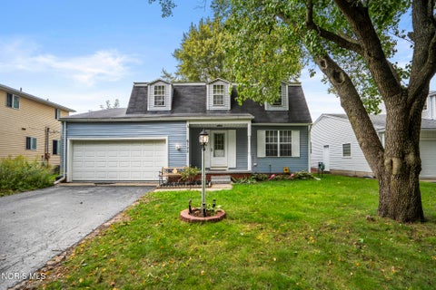 Homes For Sale - 6122 Boothbay Drive<br/> Toledo, OH 43615