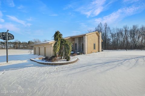 Photo of 760 Airport Highway, Wauseon, OH 43567 (MLS # 10003228)