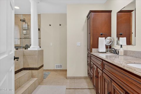 Tiny photo for 2548 Talmadge Road, Ottawa Hills, OH 43606 (MLS # 10005521)