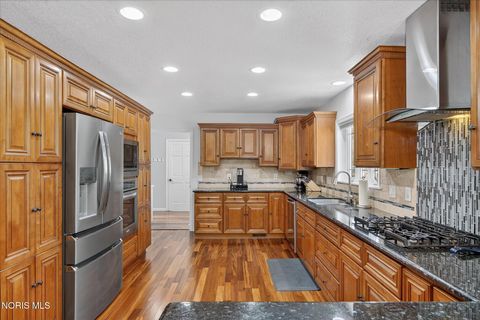 Tiny photo for 2548 Talmadge Road, Ottawa Hills, OH 43606 (MLS # 10005521)