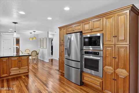 Tiny photo for 2548 Talmadge Road, Ottawa Hills, OH 43606 (MLS # 10005521)