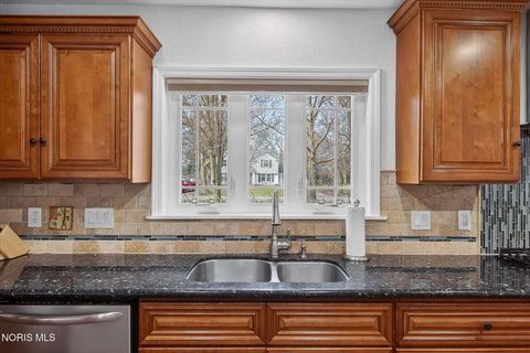 Tiny photo for 2548 Talmadge Road, Ottawa Hills, OH 43606 (MLS # 10005521)