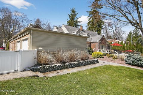 Tiny photo for 2548 Talmadge Road, Ottawa Hills, OH 43606 (MLS # 10005521)