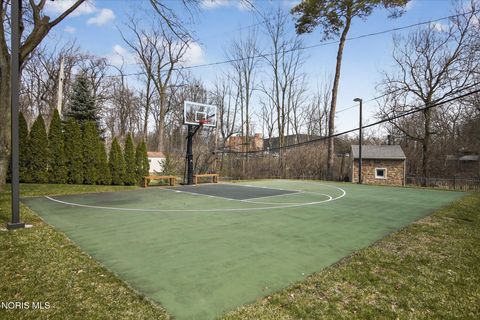 Tiny photo for 2548 Talmadge Road, Ottawa Hills, OH 43606 (MLS # 10005521)