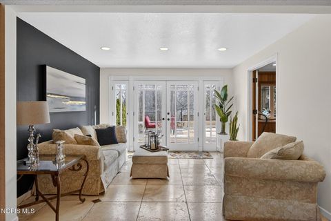 Tiny photo for 2548 Talmadge Road, Ottawa Hills, OH 43606 (MLS # 10005521)