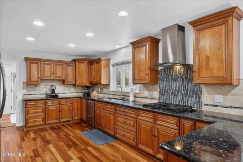 Tiny photo for 2548 Talmadge Road, Ottawa Hills, OH 43606 (MLS # 10005521)