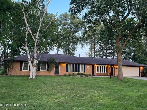 Photo of 3514 Gaslight Drive, Archbold, OH 43502 (MLS # 10003448)