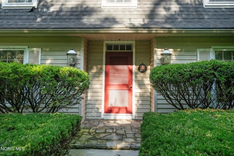 Tiny photo for 42 Back Bay Road, Bowling Green, OH 43402 (MLS # 10013272)