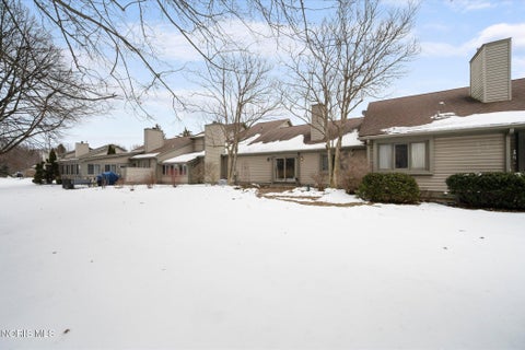 Tiny photo for 42 Back Bay Road, Bowling Green, OH 43402 (MLS # 10013272)