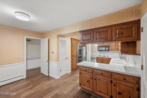 Tiny photo for 42 Back Bay Road, Bowling Green, OH 43402 (MLS # 10013272)