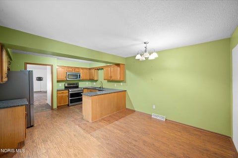 Tiny photo for 42 Back Bay Road, Bowling Green, OH 43402 (MLS # 10013272)