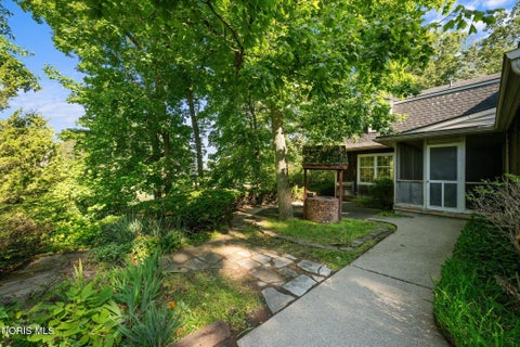 Tiny photo for 42 Back Bay Road, Bowling Green, OH 43402 (MLS # 10013272)
