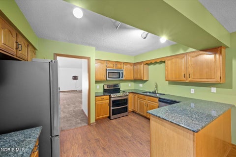 Tiny photo for 42 Back Bay Road, Bowling Green, OH 43402 (MLS # 10013272)