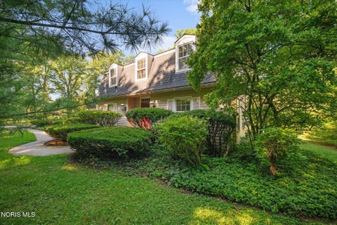 Tiny photo for 42 Back Bay Road, Bowling Green, OH 43402 (MLS # 10013272)