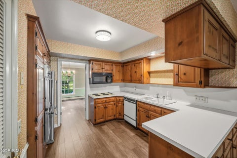 Tiny photo for 42 Back Bay Road, Bowling Green, OH 43402 (MLS # 10013272)