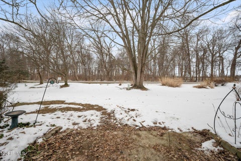Tiny photo for 42 Back Bay Road, Bowling Green, OH 43402 (MLS # 10013272)