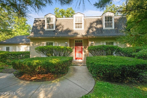 Tiny photo for 42 Back Bay Road, Bowling Green, OH 43402 (MLS # 10013272)