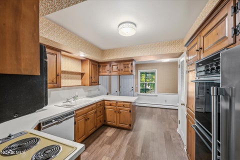 Tiny photo for 42 Back Bay Road, Bowling Green, OH 43402 (MLS # 10013272)