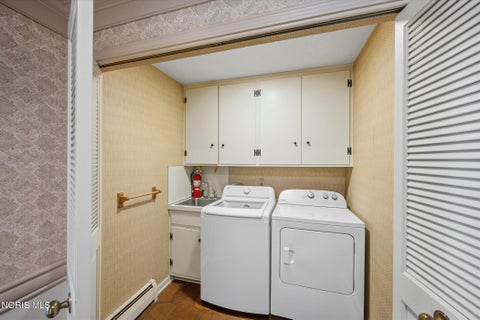 Tiny photo for 42 Back Bay Road, Bowling Green, OH 43402 (MLS # 10013272)