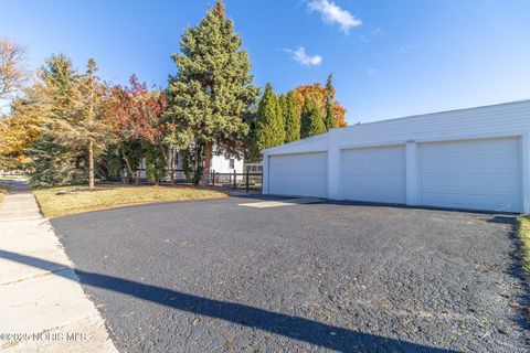 Tiny photo for 402 E Indiana Avenue, Maumee, OH 43537 (MLS # 10000722)