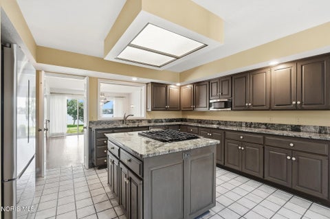 Tiny photo for 3865 River Road, Toledo, OH 43614 (MLS # 10013684)